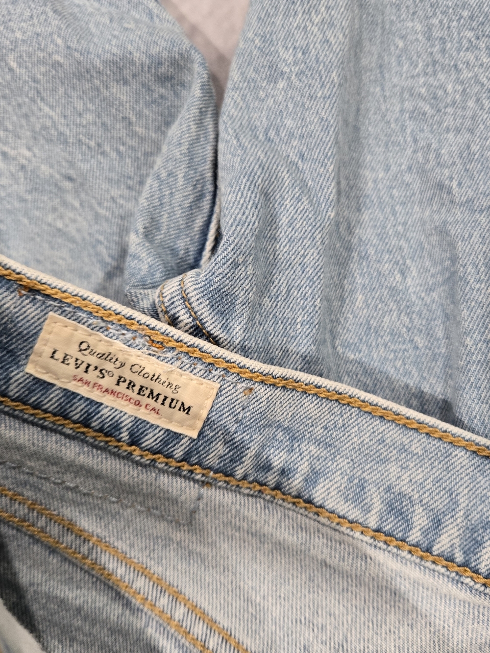 Signature by Levi Strauss Light Blue High-Waist Wide Leg Jeans - Picture 6 of 7